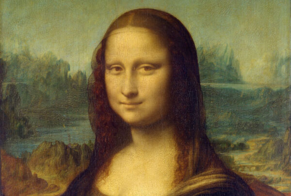 The great portrait of Mona Lisa by Leonardo da Vinci is one of the most famous paintings in art history. The ambiguity of her expression, often described as enigmatic, is maybe due to her slightly bemused smile.
